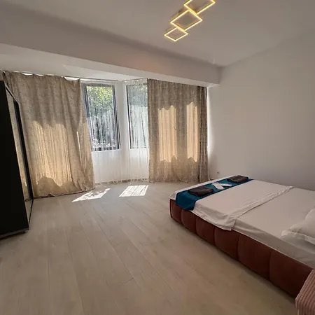 Paradis Costinesti Apartment *